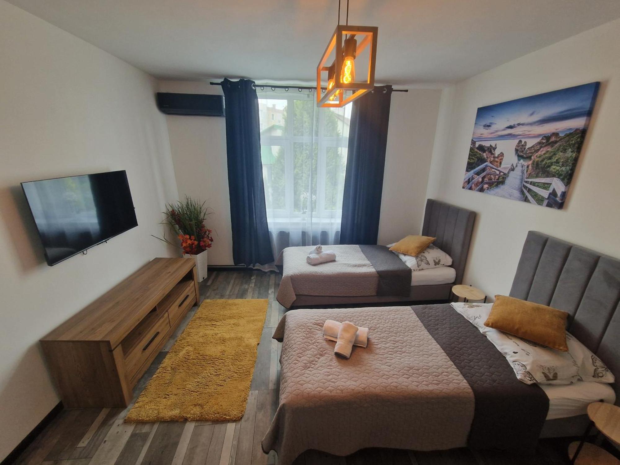 Apartament Zacisze 5 Przemysl Bagian luar foto
